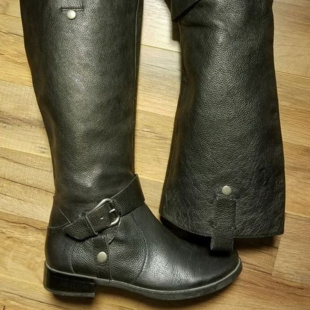 Gorgeous Black Nine West  Leather Takedown boots.